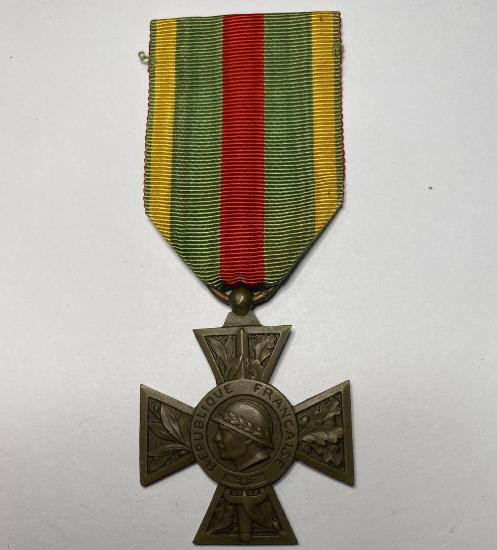 WW1 French Croix Du Combatant Volunteer Cross 1914-18