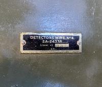 WW2 British Army Mine Detector Model No 4A ZA24438 With Backpack And Transit Case