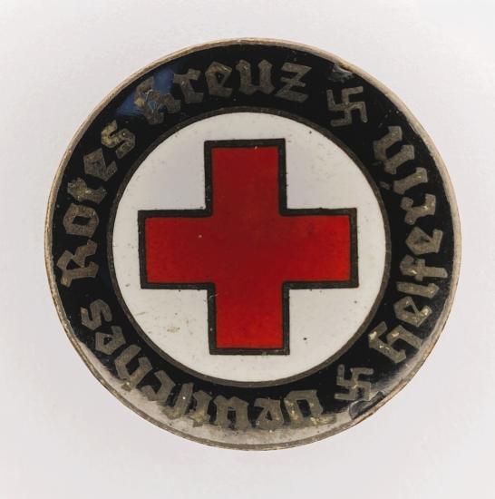 WW2 German Red Cross Badge