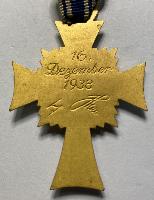 WW2 German Cased Mothers Cross In Gold