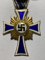 WW2 German Cased Mothers Cross In Gold