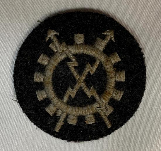 WW2 German Luftwaffe Signals Equipment Branch Personnel Trade Patch